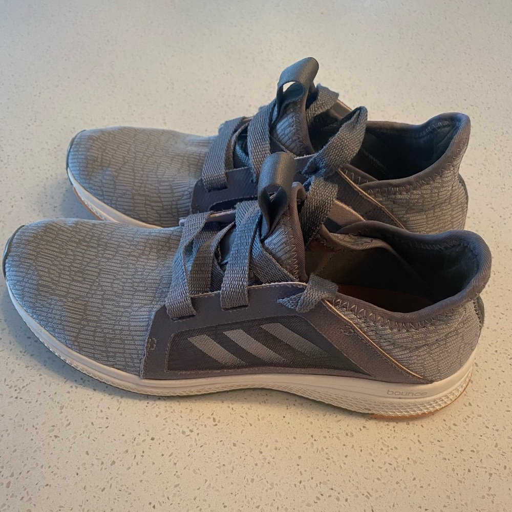 Adidas edge Lux